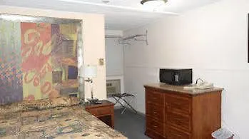 Crossroads Motel Rushville
