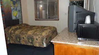 Crossroads Hotel Rushville
